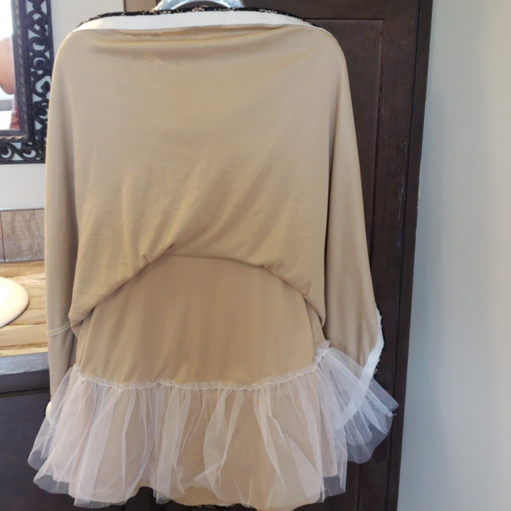 Dress - Picture 5 of 5